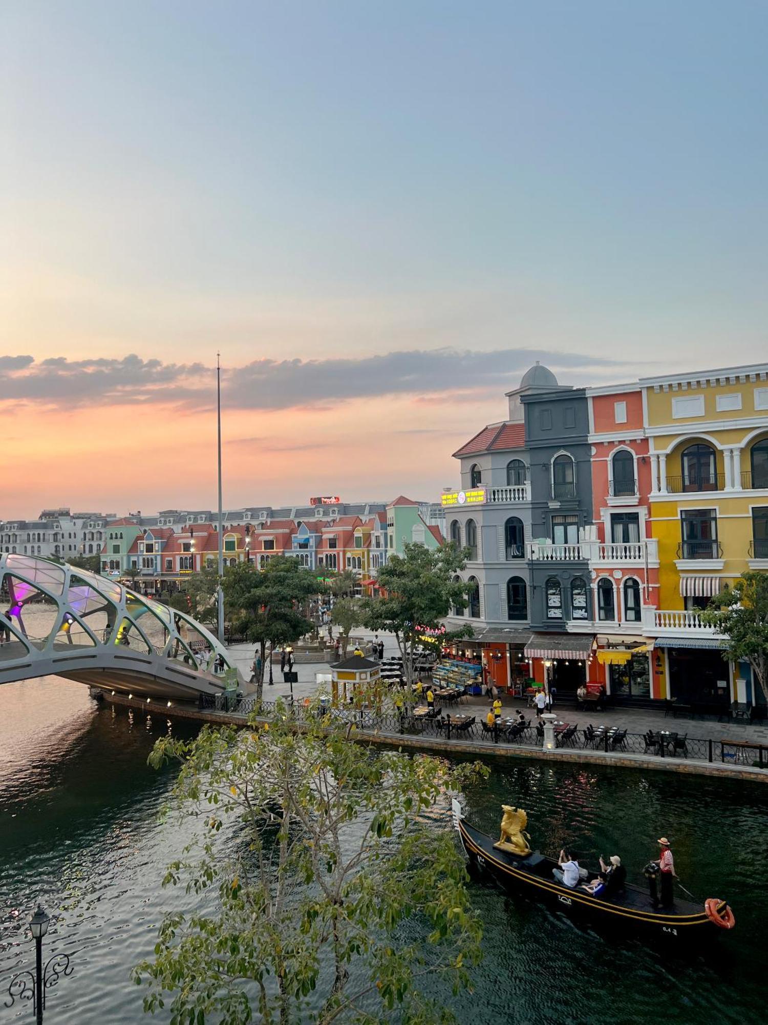 Legacy Hotel - Grand World ฟู้โกว๊ก ภายนอก รูปภาพ